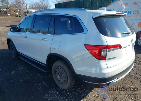 2019 Honda Pilot Touring из США, поврежденный, VIN 5FNYF6H99KB024891